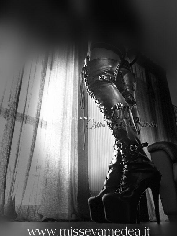 Miss Eva Medea