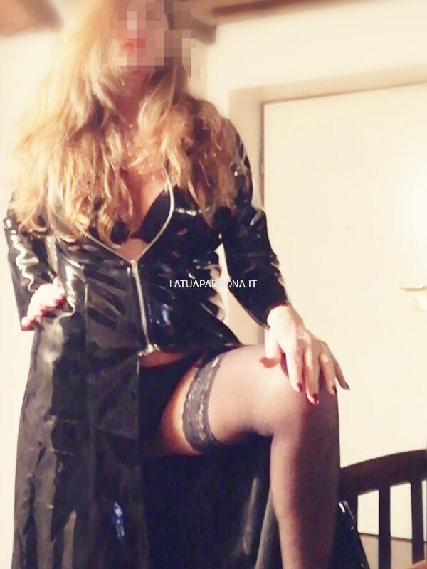 Ambra Domina